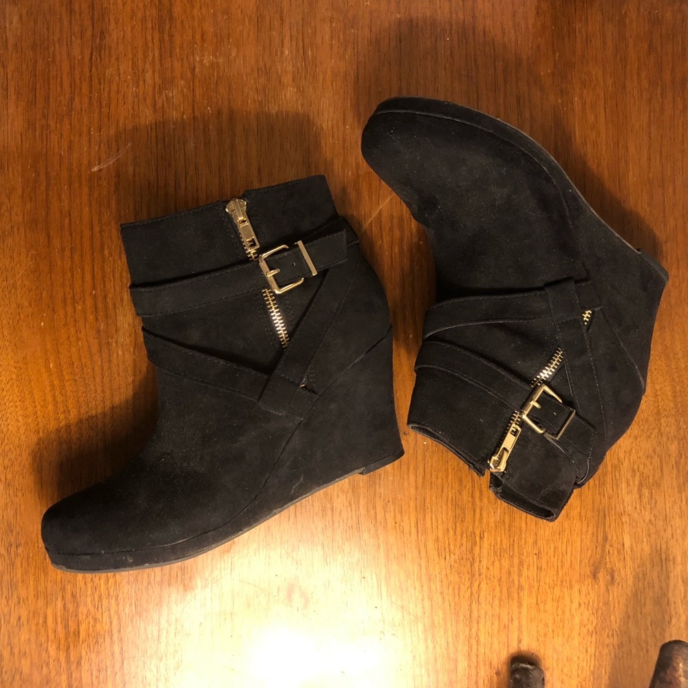Black suede feel platform Dolce side zipper bootie